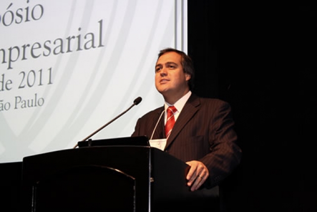 Daniel Marcelino, President of ALAE, opening the Symposium